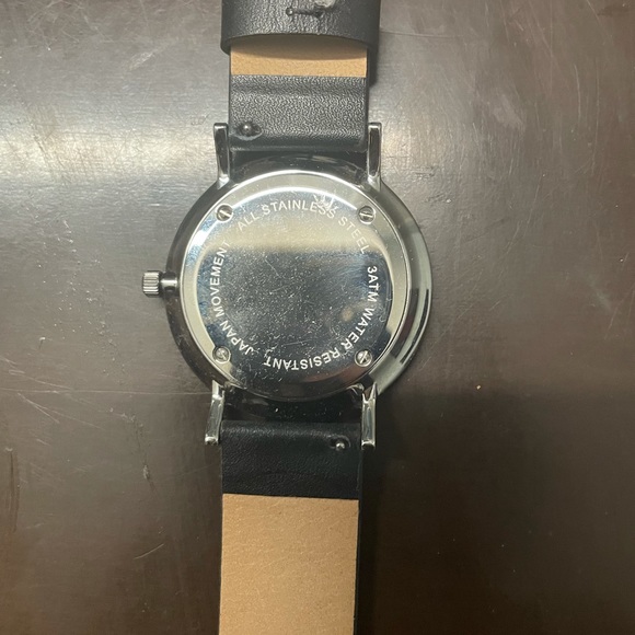 Leather watch - Picture 2 of 3